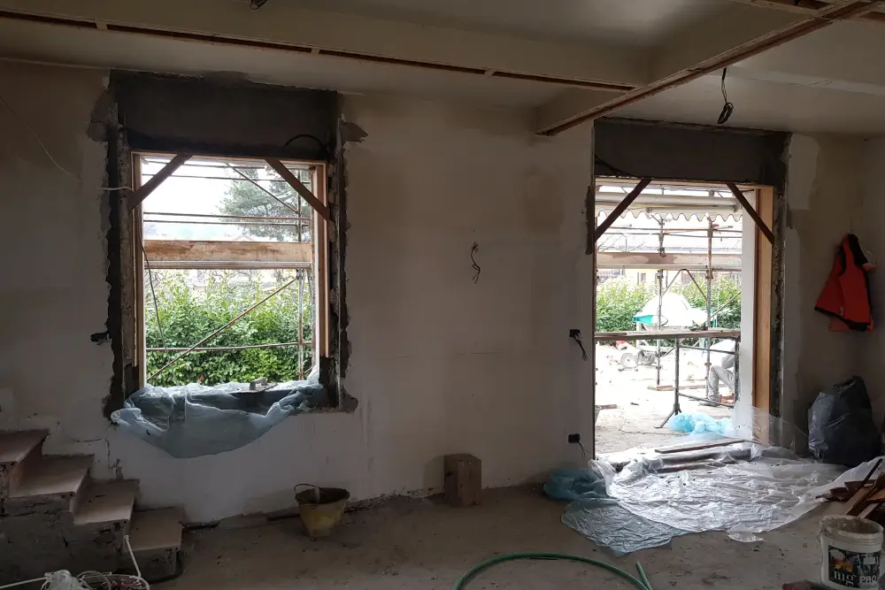 cantiere per installazione infissi corona serramenti torino